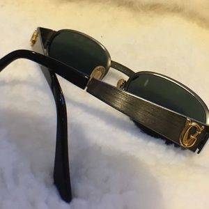 VINTAGE Gianni Versace s 78 sunglasses